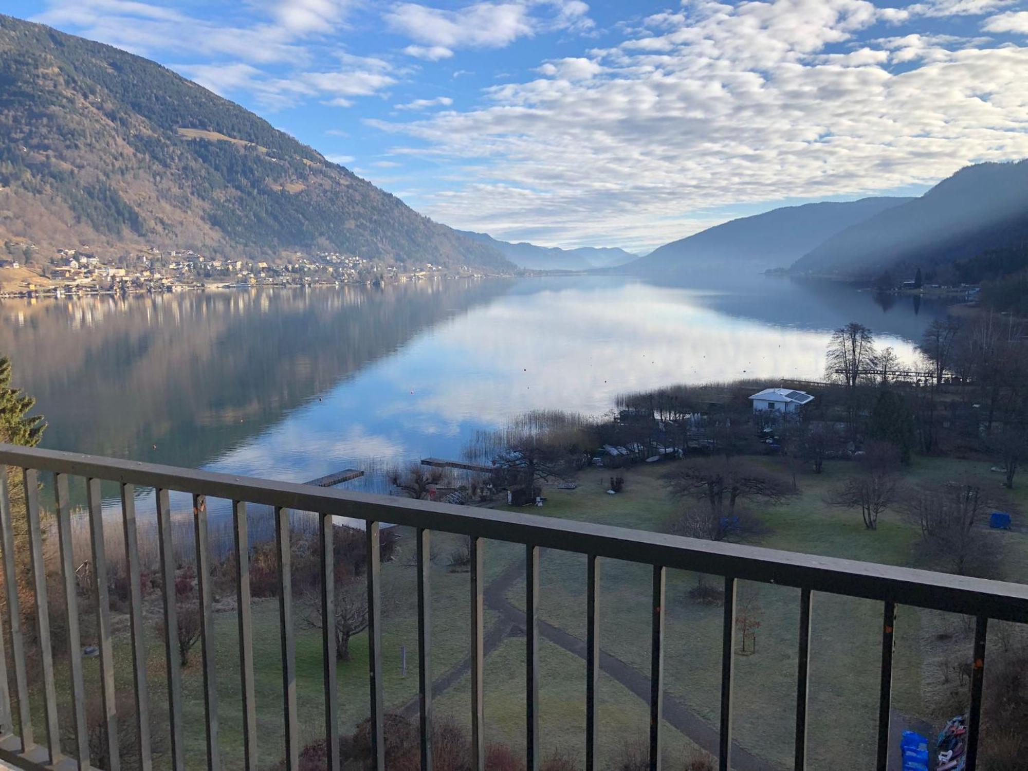 Appartement Mit Seeblick Am Ossiacher See Villach Exterior foto