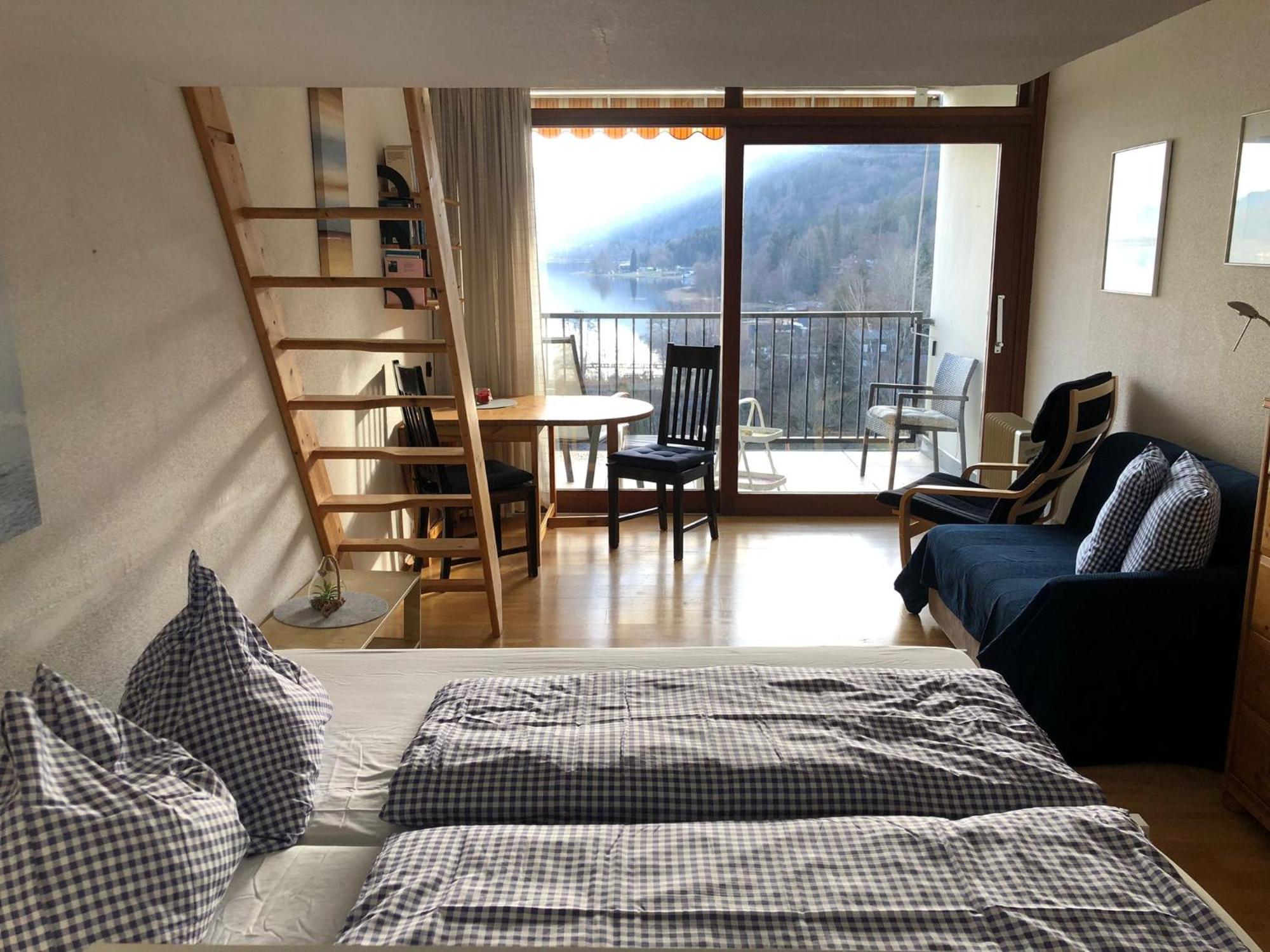 Appartement Mit Seeblick Am Ossiacher See Villach Exterior foto